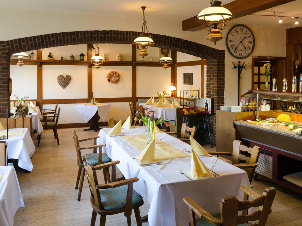 Landhotel Hamburger Hof Nettlingen Экстерьер фото